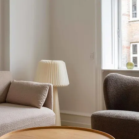Stylish And Bright 2 Bedroom In Cph N *