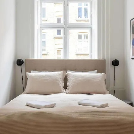 Stylish And Bright 2 Bedroom In Cph N *