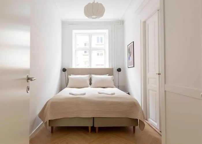 Lejlighed Stylish And Bright 2 Bedroom In Cph N *