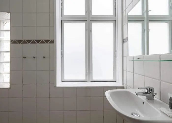 Stylish And Bright 2 Bedroom In Cph N * København