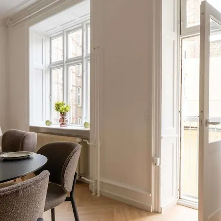 Stylish And Bright 2 Bedroom In Cph N * كوبنهاجن
